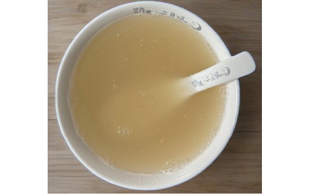 夏日解暑，這碗冷藏的野生葛根粉藏著自然的清涼答案?